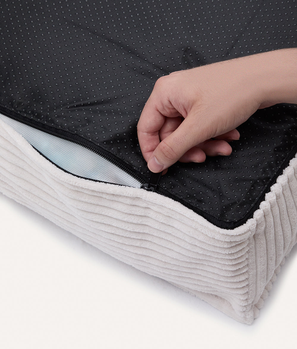 Cafide Cama De Material Reciclado Para Perro Con Tejido De Pana Blanco. Modelo Cuadra.