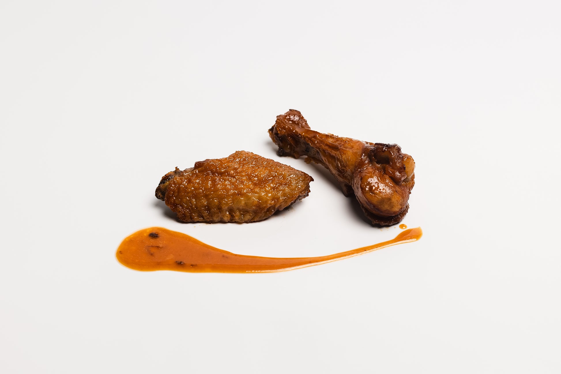 Alas De Pollo Ecológico Asadas Al Horno Con Salsa Barbacoa