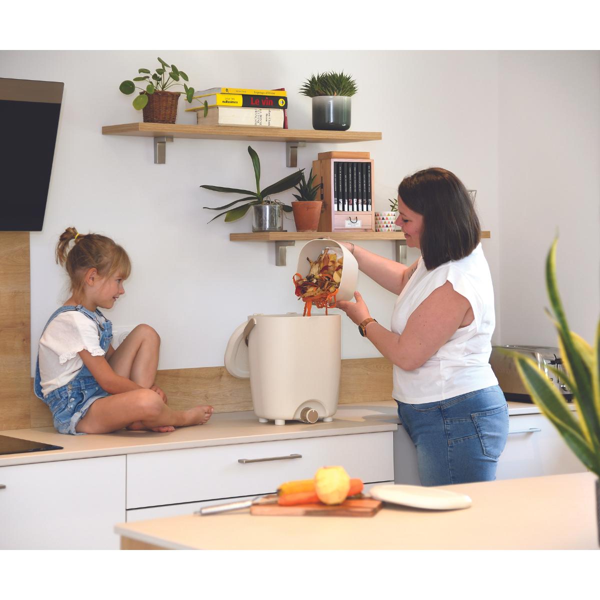 Cubo residuos orgánicos Kitchen Caddy Hozelock 3,5 L