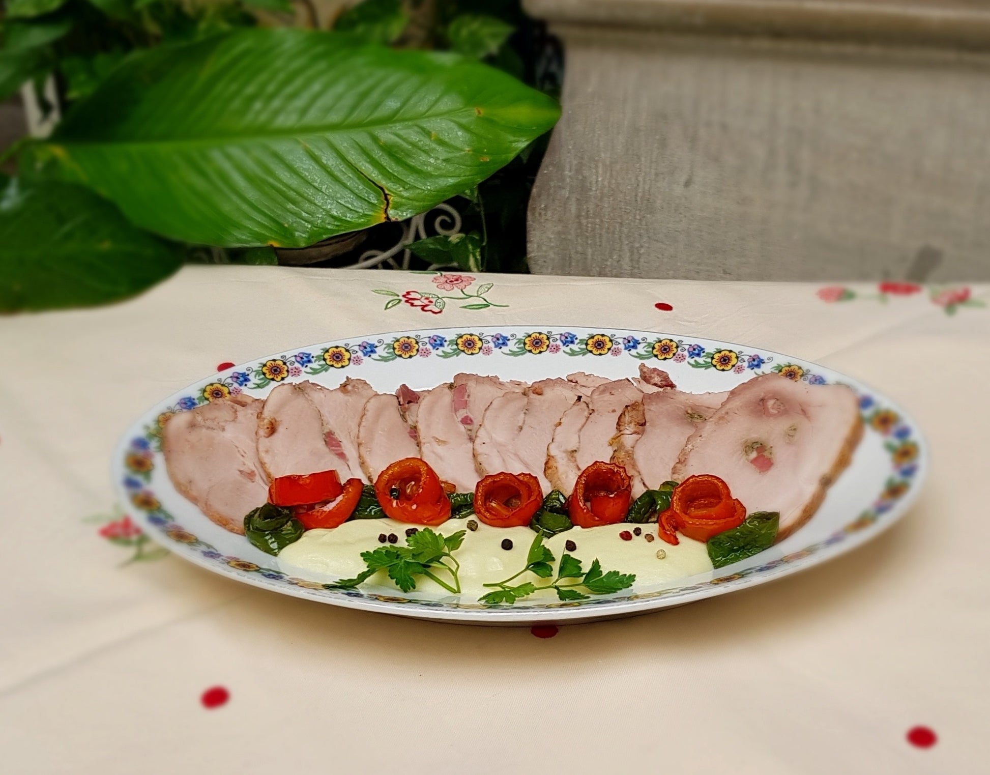 Carne Mechada Pieza Con Salsa De Cebolla Al Brandy