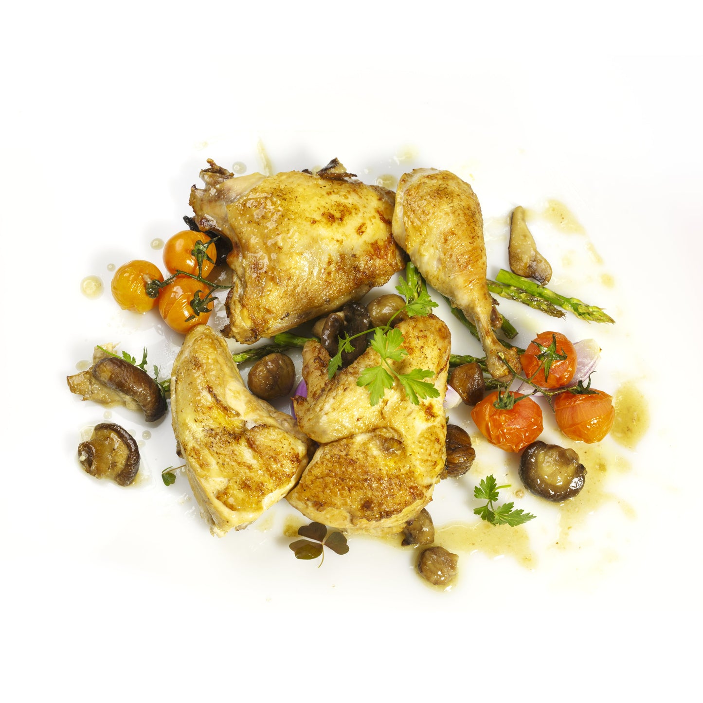 Pollo ecológico asado al horno con castañas y setas