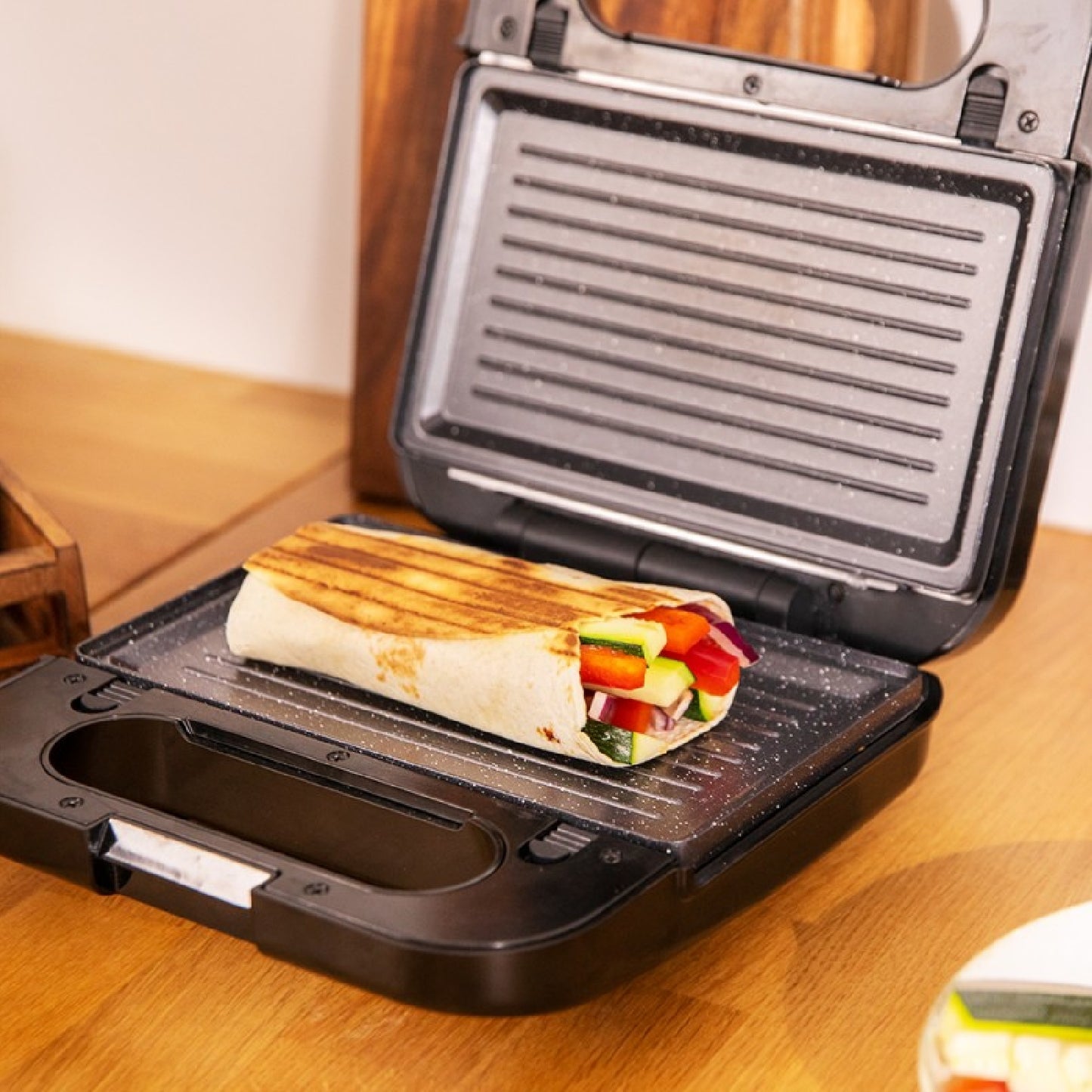 Sandwichera Rock´ntoast 4in1. 1000 W De Potencia, Capacidad Para 2 Sándwiches, Acabados En Acero Inoxidable, 4 Placa Intercambiables Con Revestimien_4