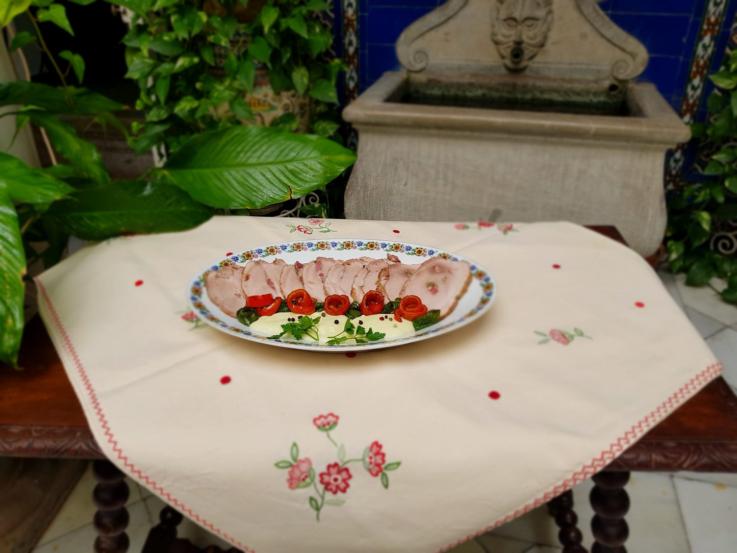 Carne Mechada Pieza Con Salsa De Cebolla Al Brandy