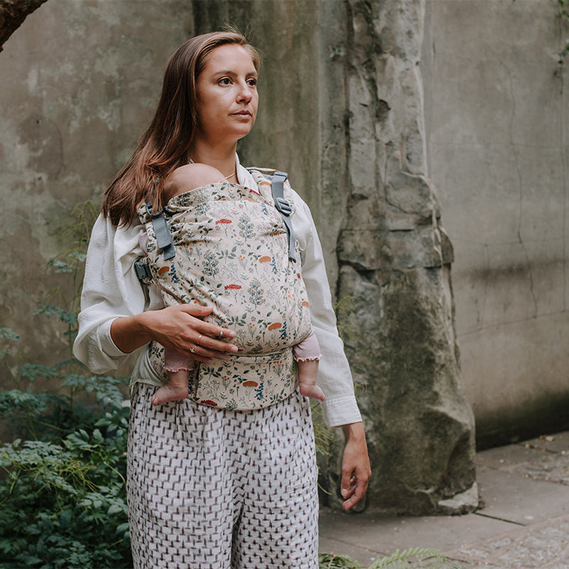 Mochila Portabebé Evolutiva Adaptable Boba X Winter Garden