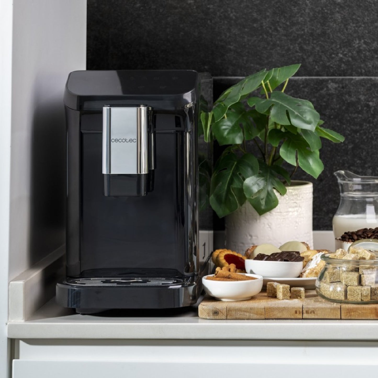 Cecotec Cafetera Superautomática Cremmaet Macchia Black_4