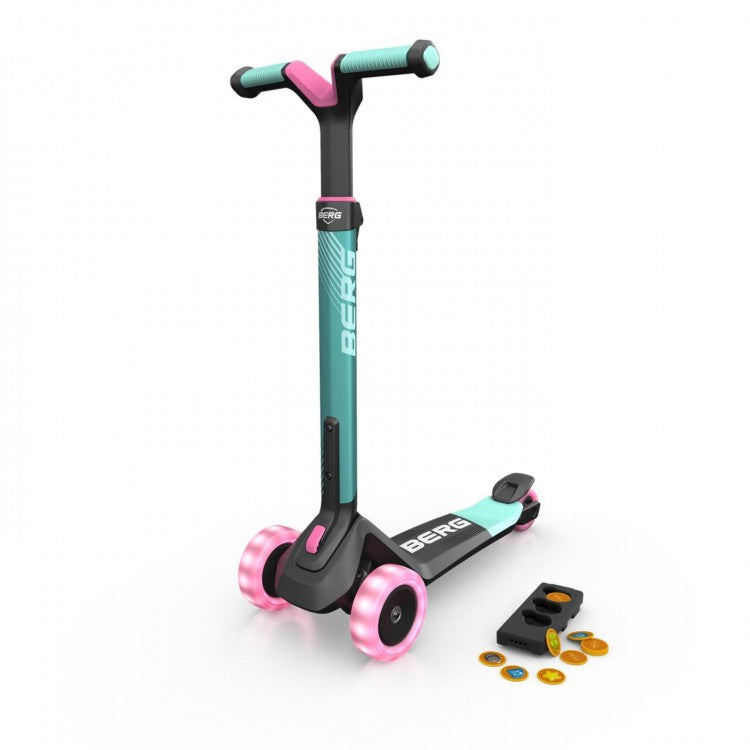 Patinete Berg Nexo Lights Con Plataforma Magnetica Menta.