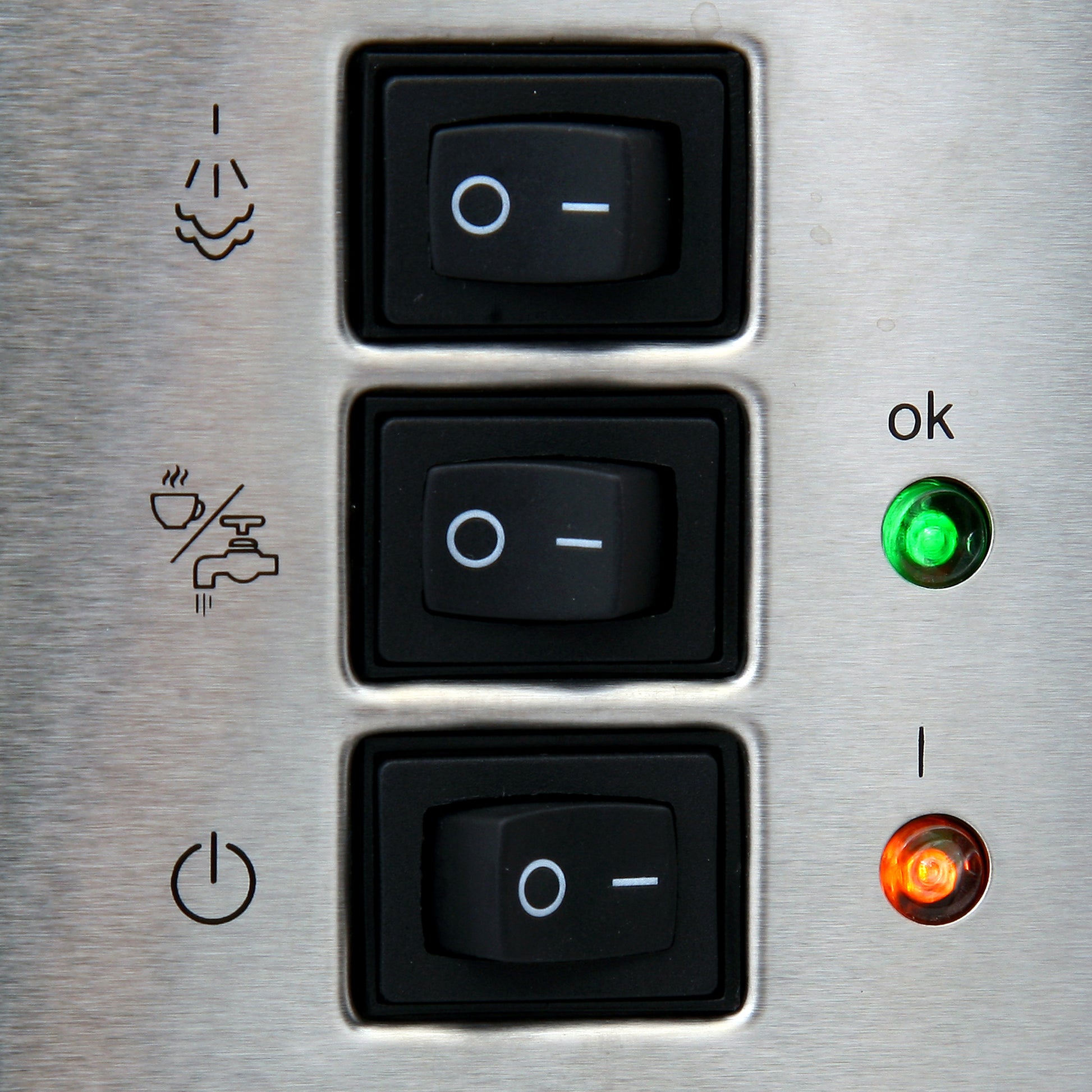 Cafetera Expresso Manual 15 Bares 1,6 L, Brazo Doble Salida, Espumador Leche, Calientatazas Mesko Ms4403 Plata