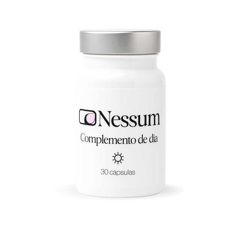 Complemento De Día Menopausia Natural Nessum 30 Cápsulas_0