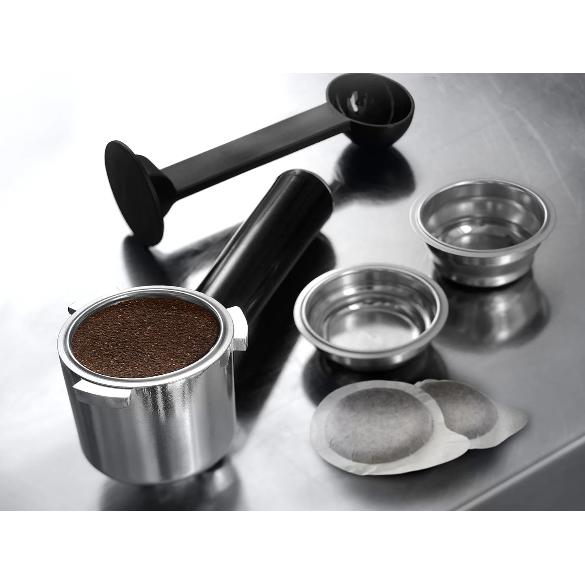 Delonghi Dedica Style Cafetera manual Espresso y Capuccino EC685.BK negro