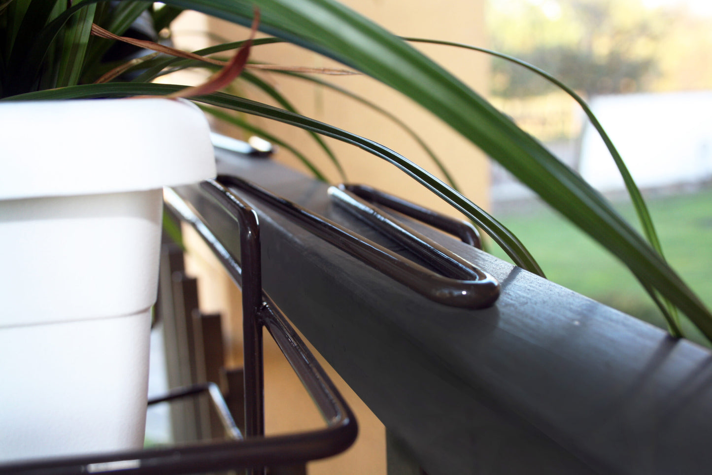 Soporte Jardinera Bloom 60cm. Antracita.