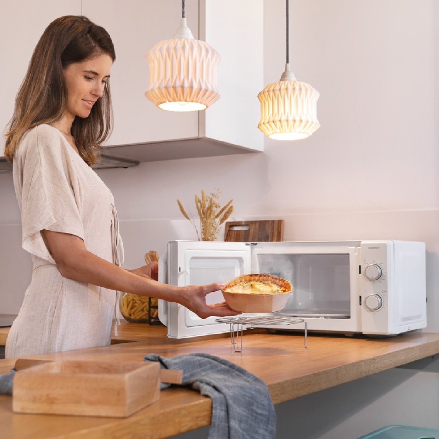 Microondas De 20 Litros Con Grill Grandheat 3120. 1050 W, Grill De 1000 W, Revestimiento Antidirt Itech, Modo Descongelación, Temporizador 35 Min, F_4