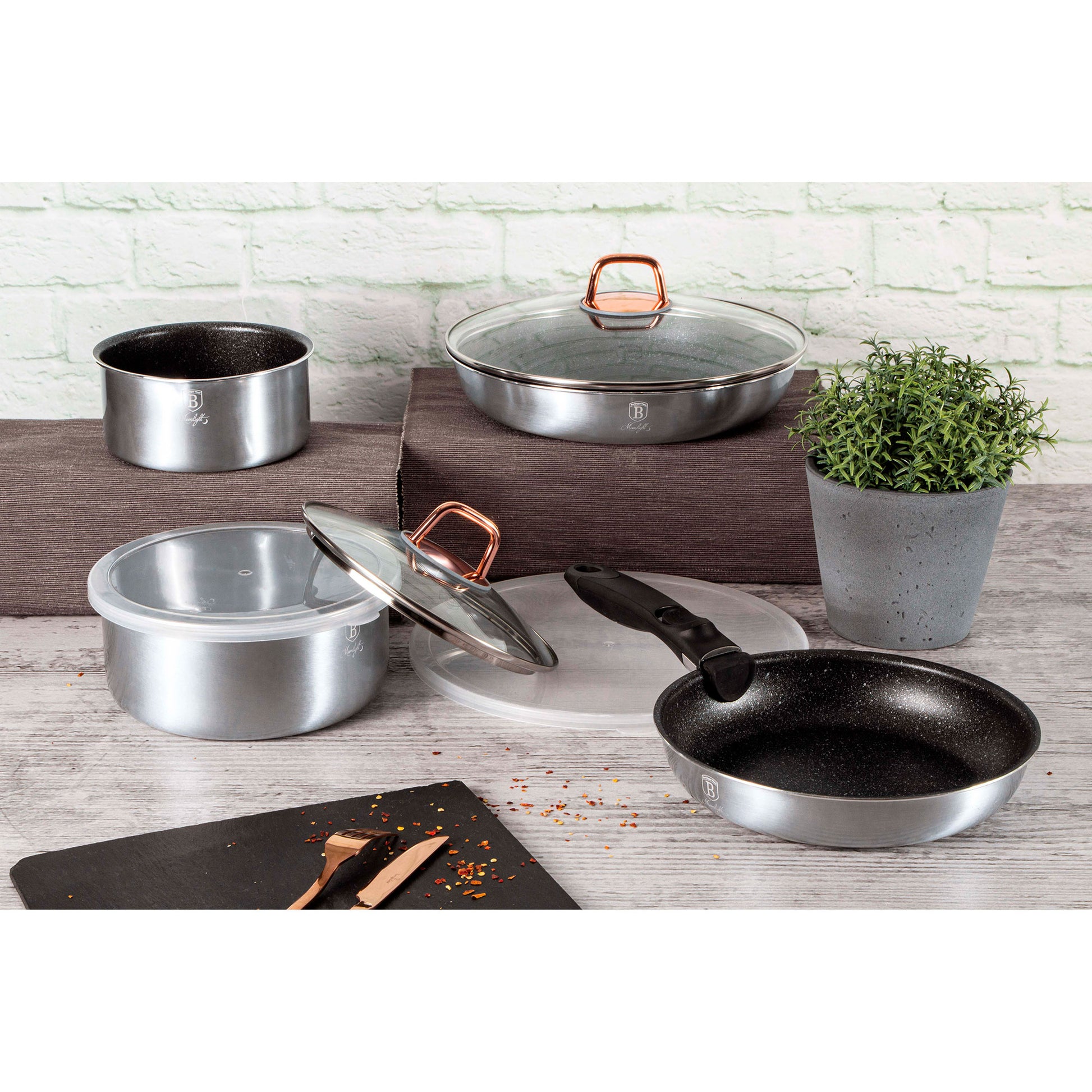 Batería De Cocina Aluminio Forjado 9 Piezas, Inducción, Asa Extraíble, Cazuelas Apilables Tapas Berlinger Haus Moonlight Gris