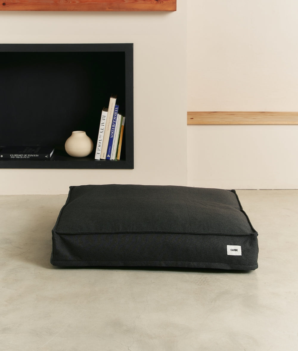 Cafide Cama De Material Reciclado Para Perro Con Tejido Basic Antracita. Modelo Cuadra.