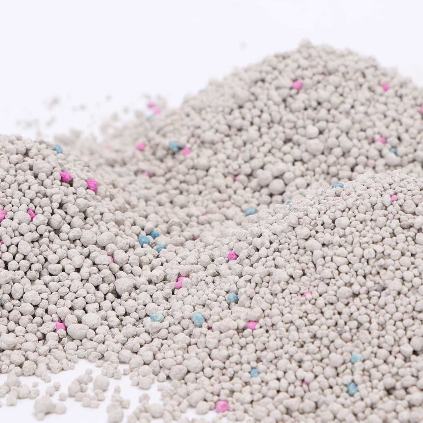 Arena aglomerante de bentonita para gatos sin olor Nobleza 3.8 L