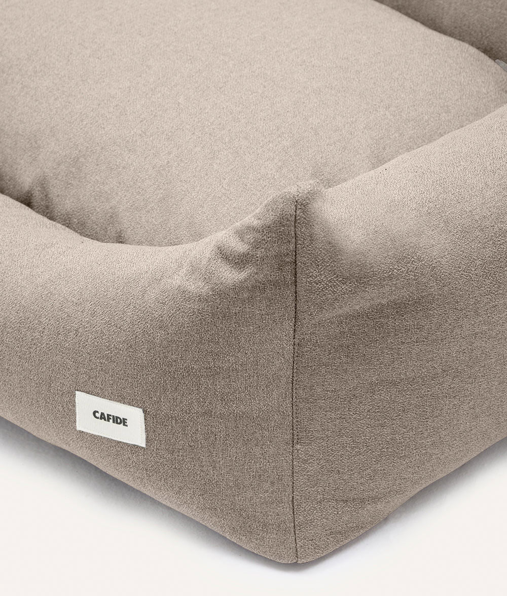 Cafide Cama De Material Reciclado Para Perro Con Tejido Basic Beige. Modelo Snozy.
