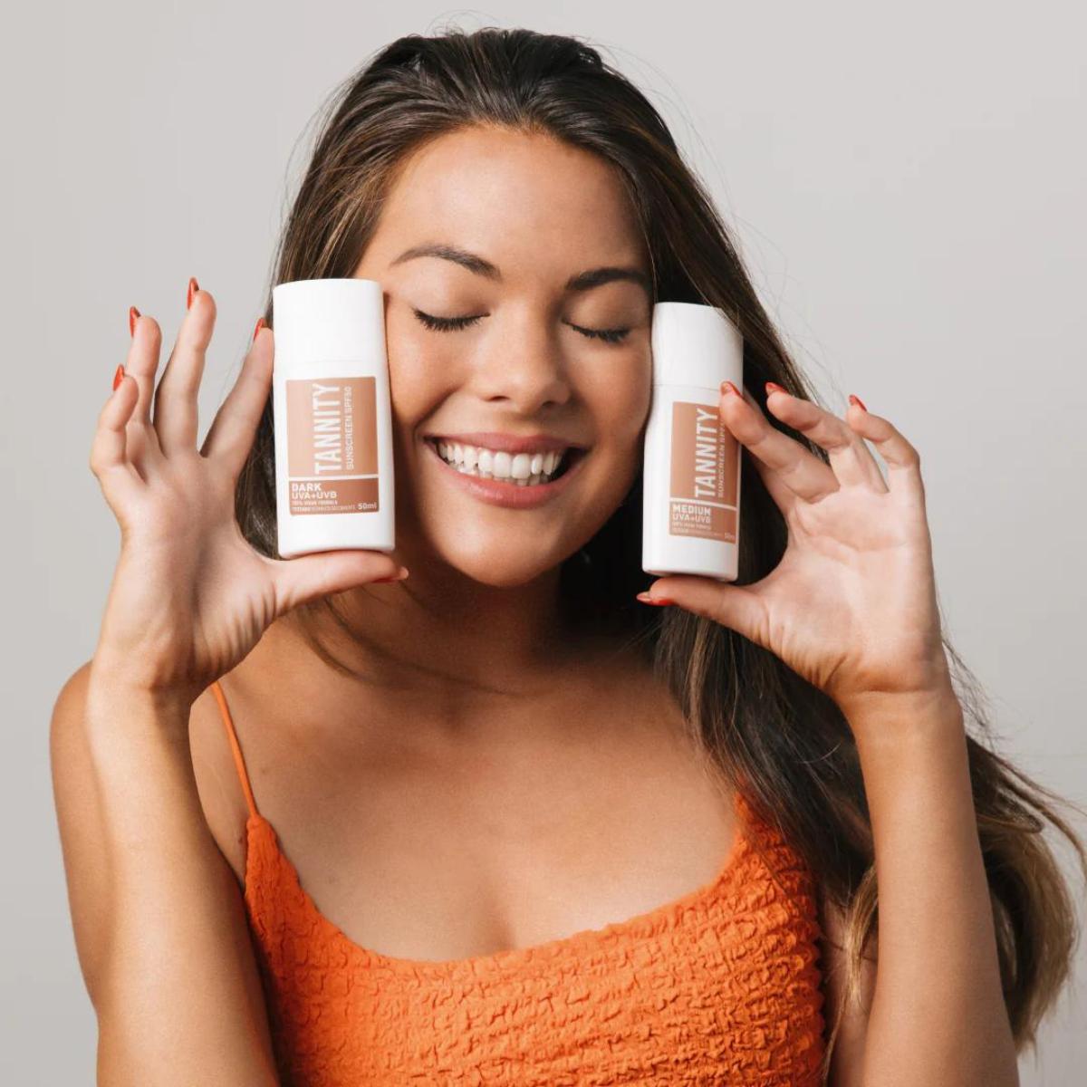 Protector solar con color SPF50 - Dark, Tannity 50 ml