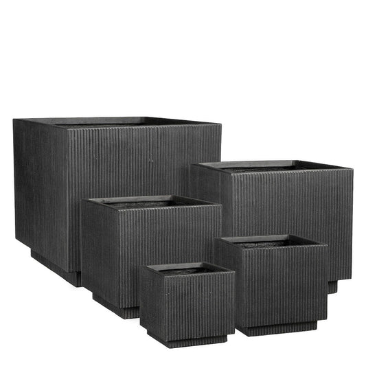 Macetero Cuadrado Quito Negro De 44cm