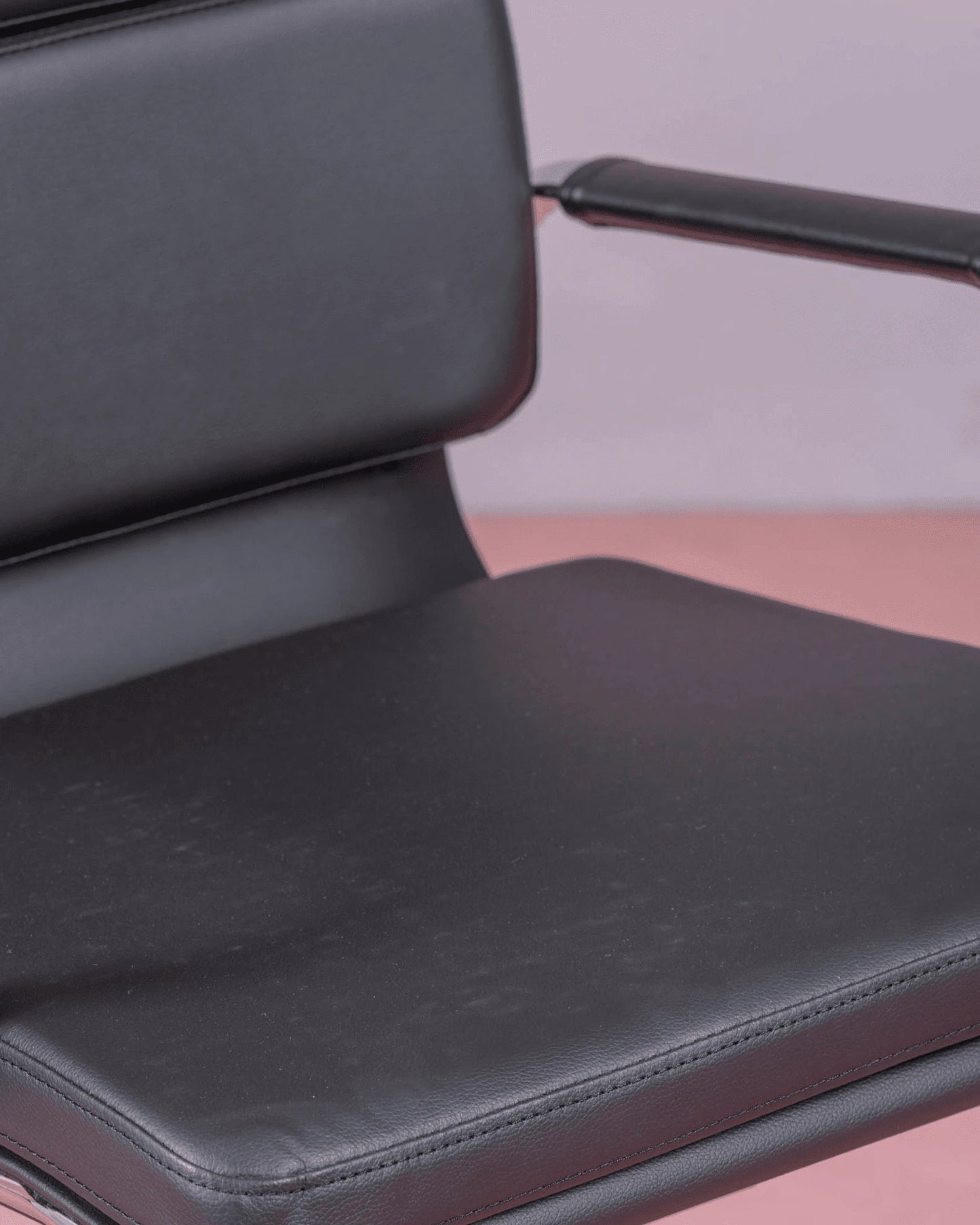Silla De Oficina Con Ruedas Y Respaldo Alto Acolchado En Polipiel - Alu S_4