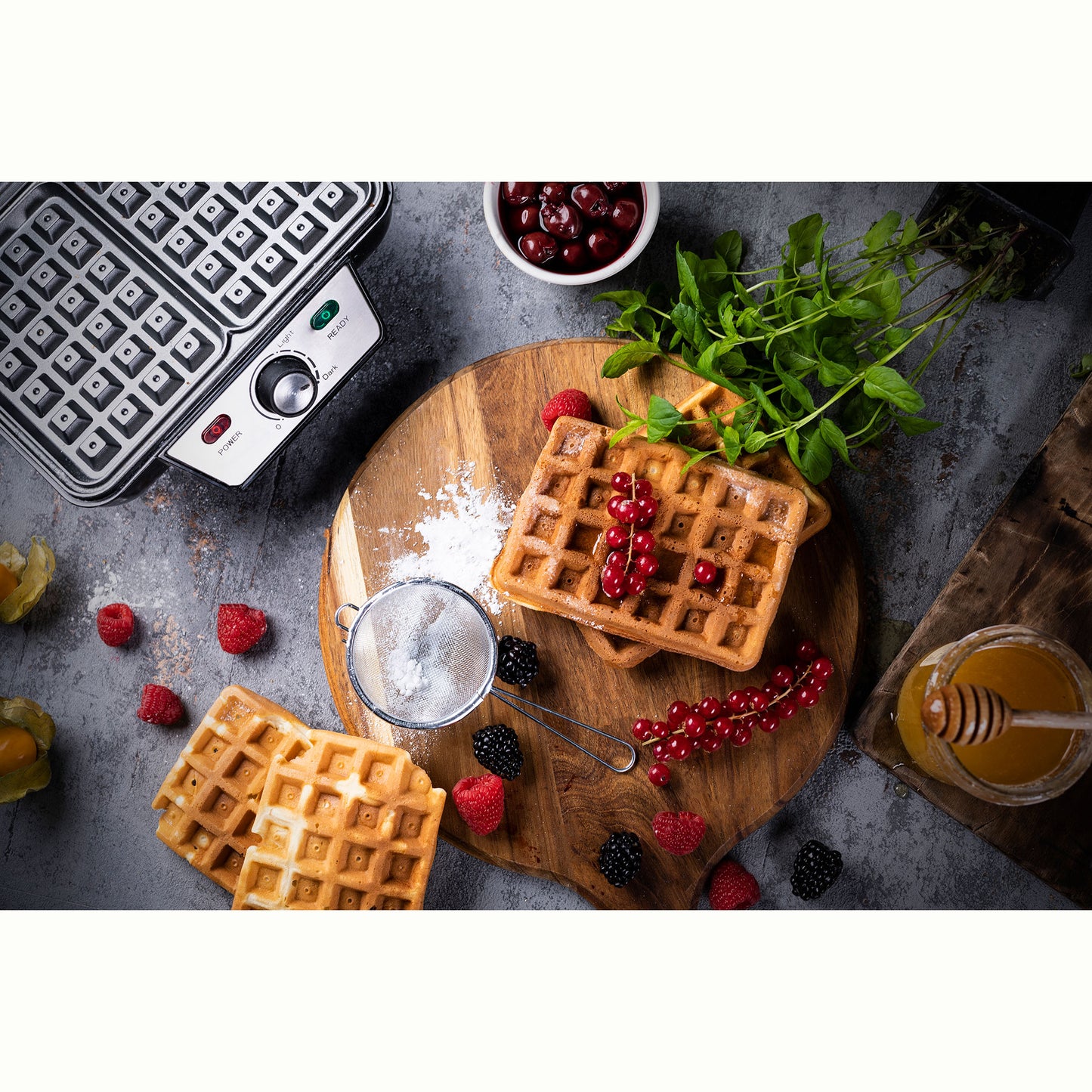 Gofrera Eléctrica Profesional 2 Gofres Grandes, Antiadherente Regulador Temperatura, Acero Inox Camry Cr3046 Negro/plata