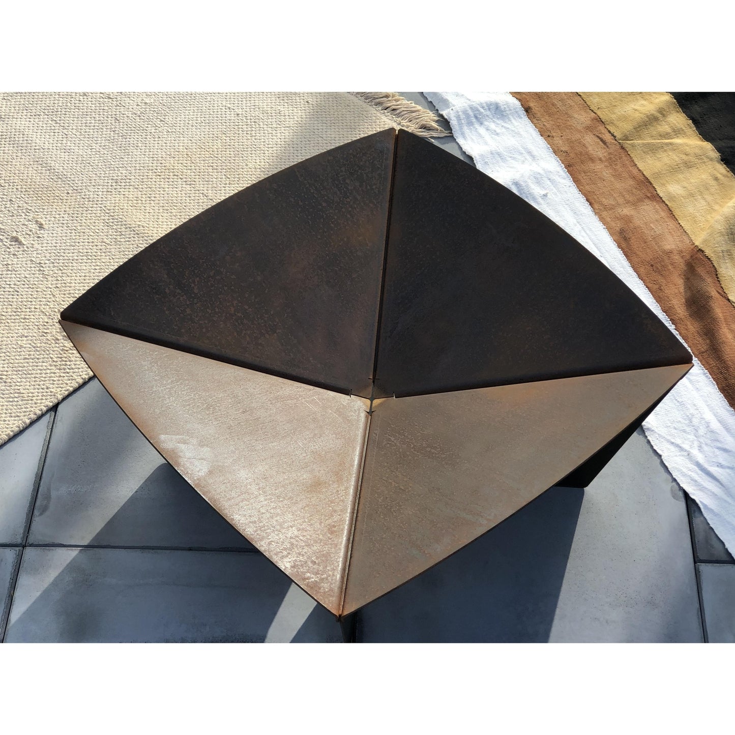 Brasero de jardín Syrtis Tuozi