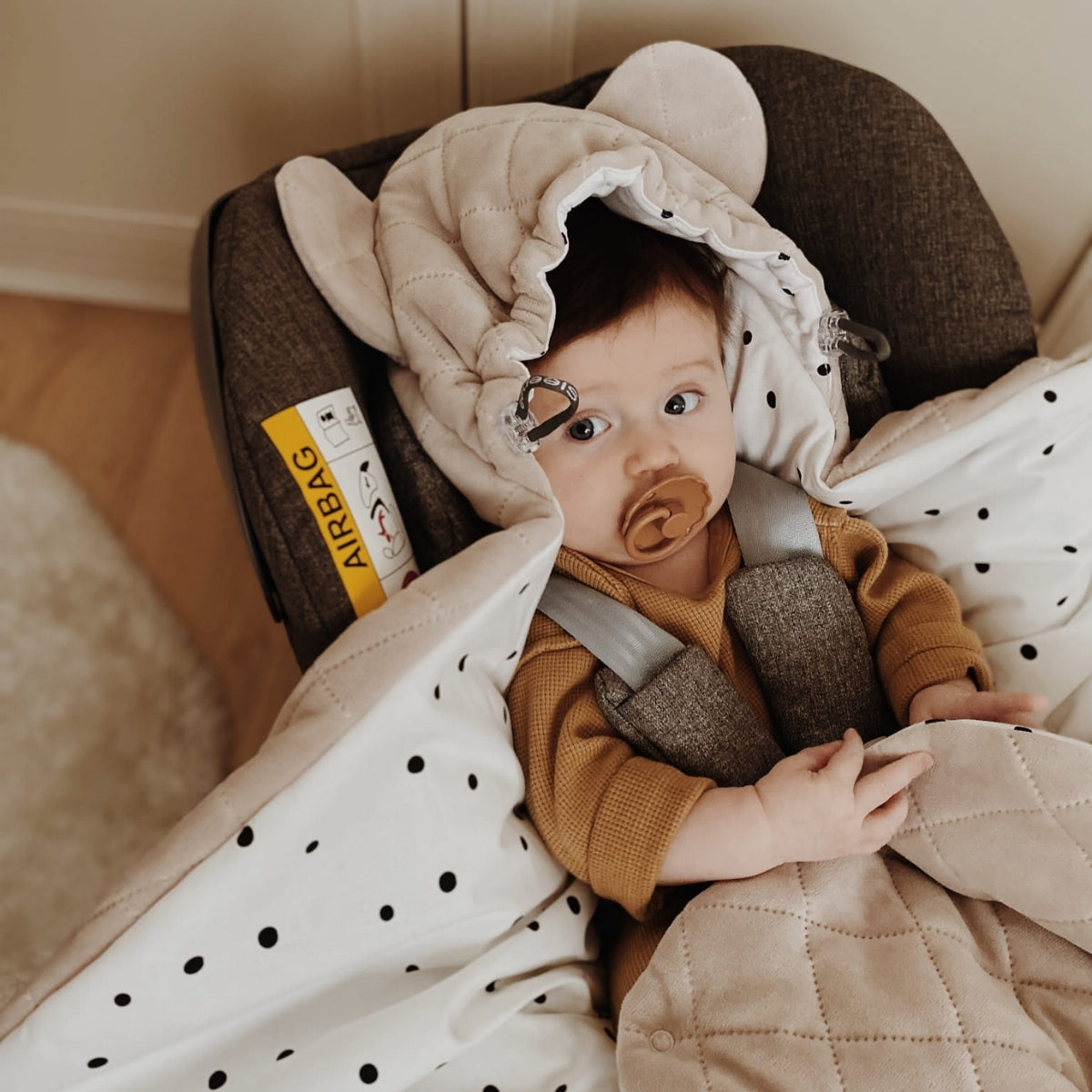 Saco Para Grupo 0 Unviersal Invierno Royal Baby Sand