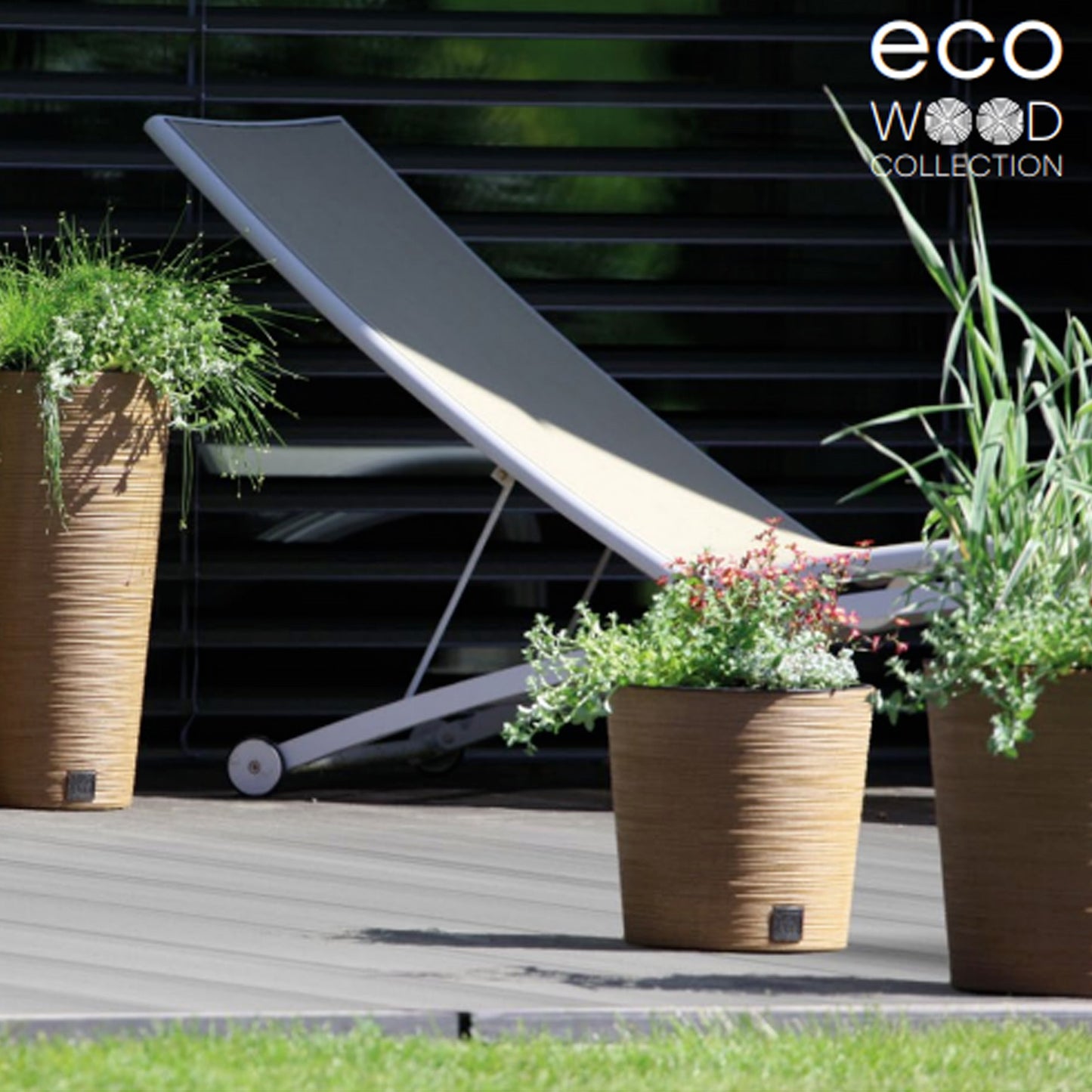 Macetero Color Cemento, Con Depósito, Colección Furu, De 30 X 30 X 29,4 Cm, Capacidad De 15 L.