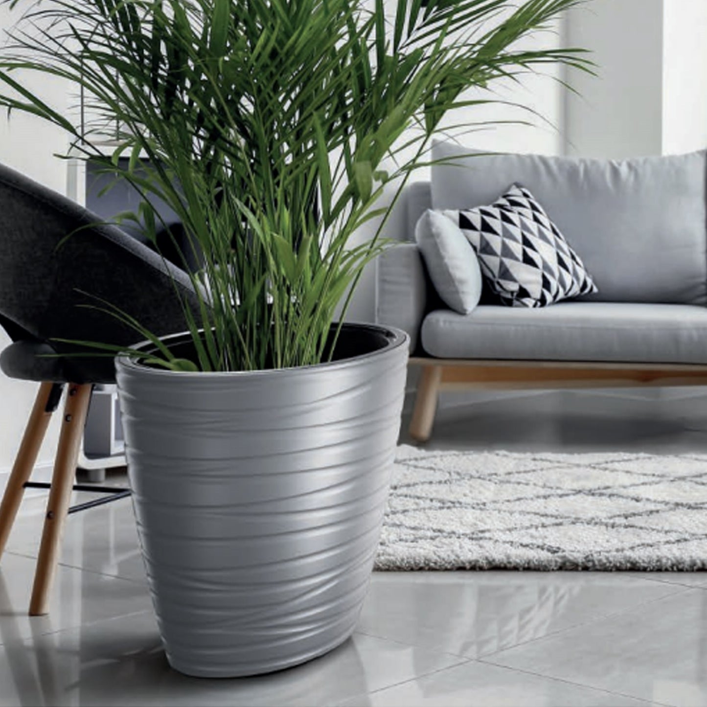 Maceta Con Deposito 32l Maze De Plastico En Color Antracita 37,5 (largo) X 37,5 (ancho) X 41,9 (alto) Cm_4