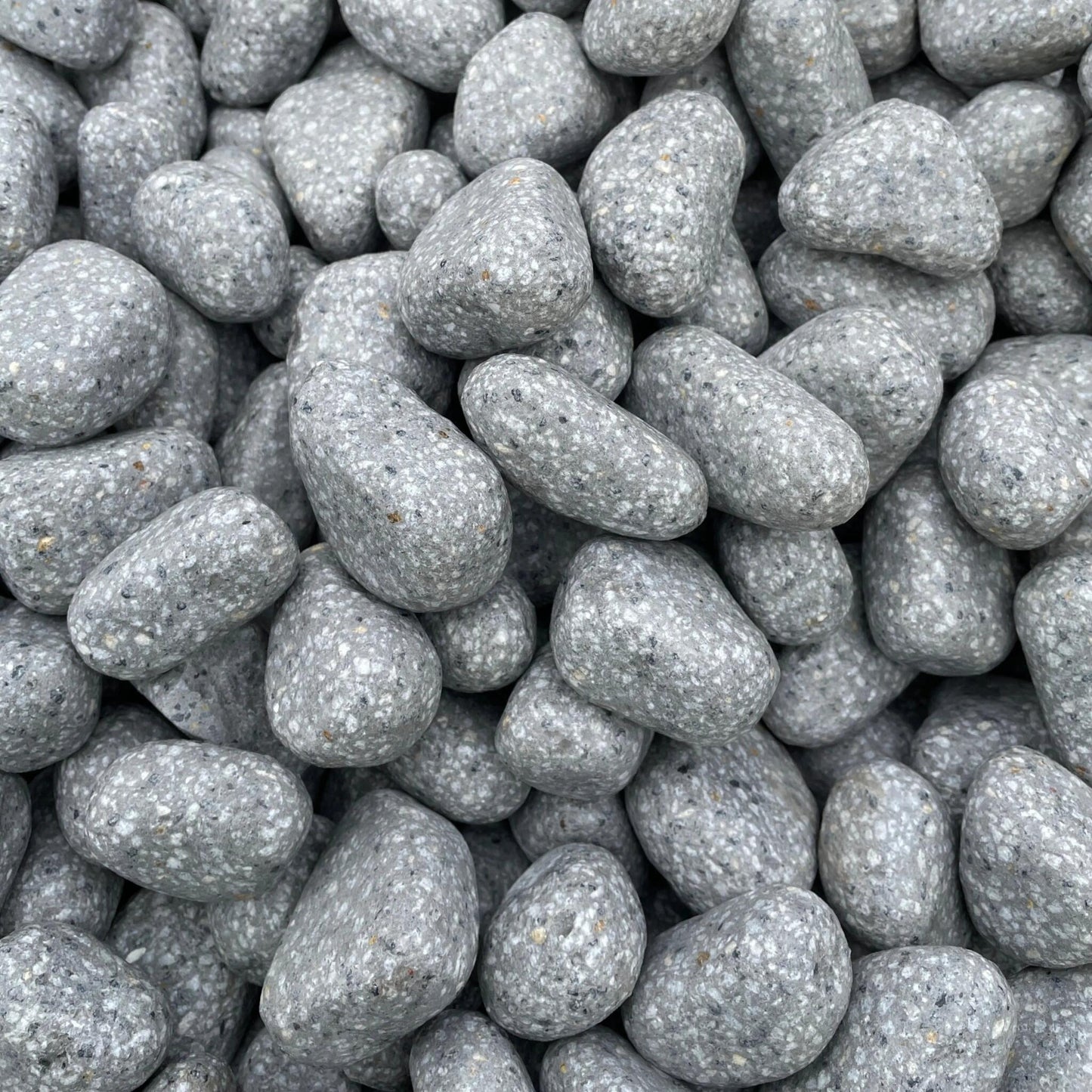 Canto Rodado Gris Perla Recycla / Big Bag 1.000 Kg. / 10-50 Mm_0