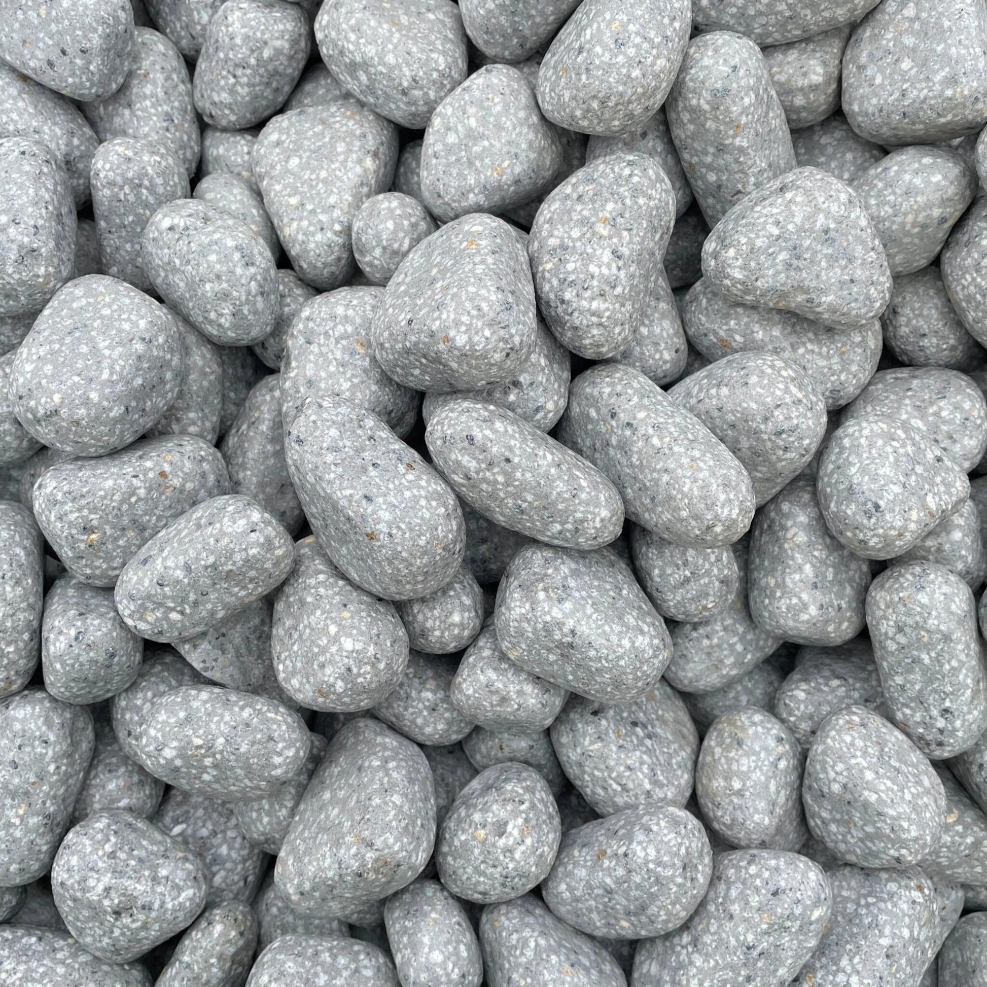 Canto Rodado Gris Perla Recycla / Saco 20 Kg. / 10-50 Mm_1