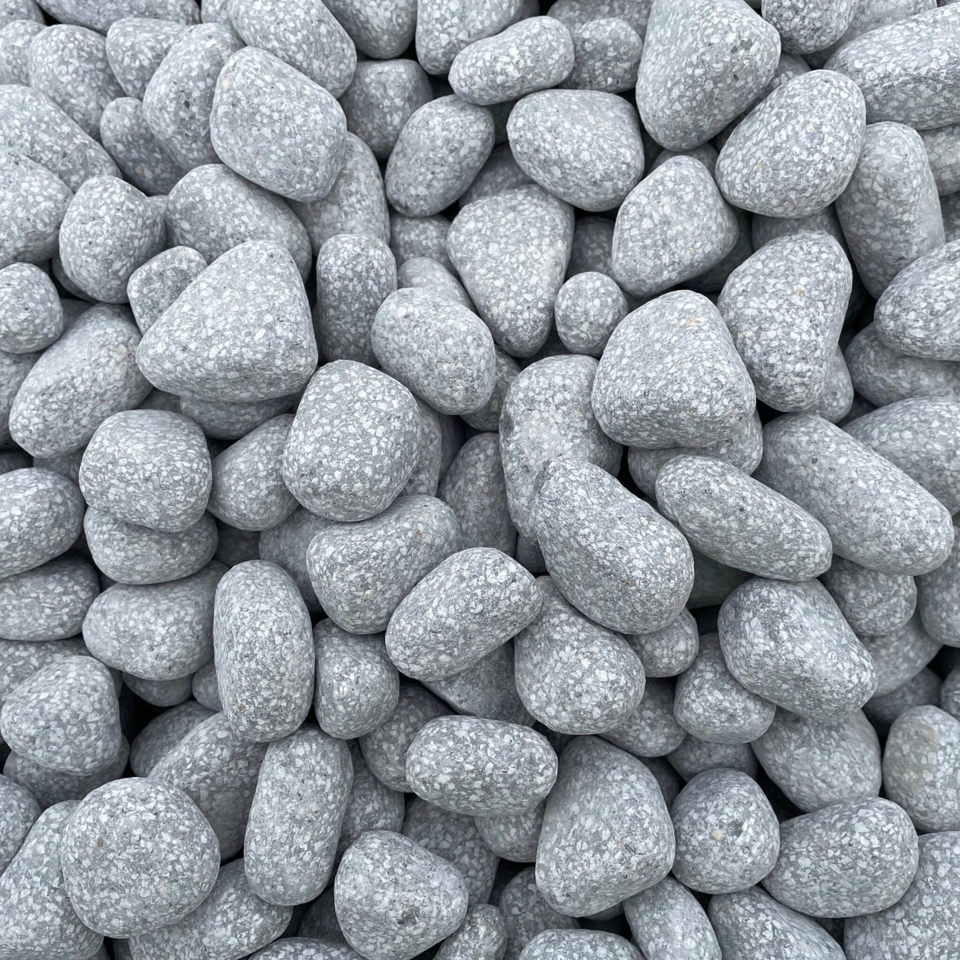 Canto Rodado Gris Perla Recycla / Saco 20 Kg. / 10-50 Mm_3