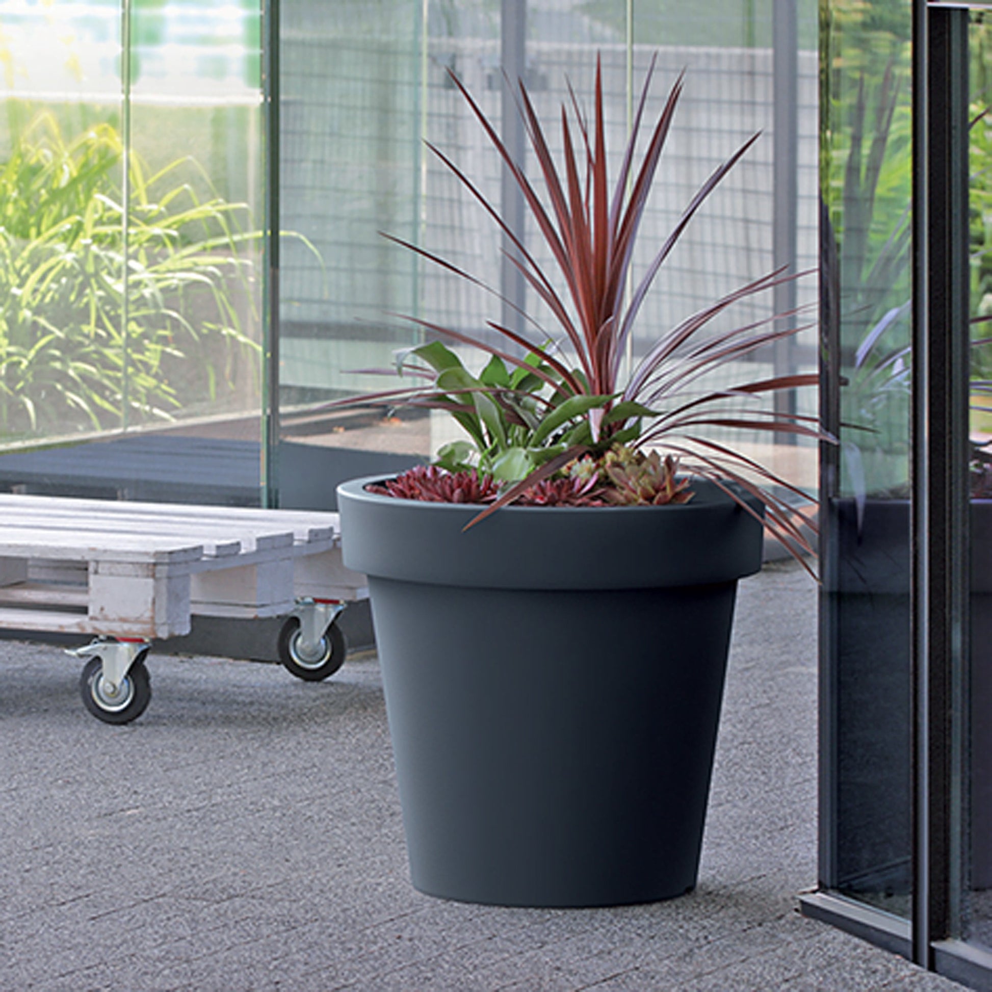 Maceta De Plastico Lofly En Color Blanco 49 (largo) X 49 (ancho) X 45,5 (alto) Cm