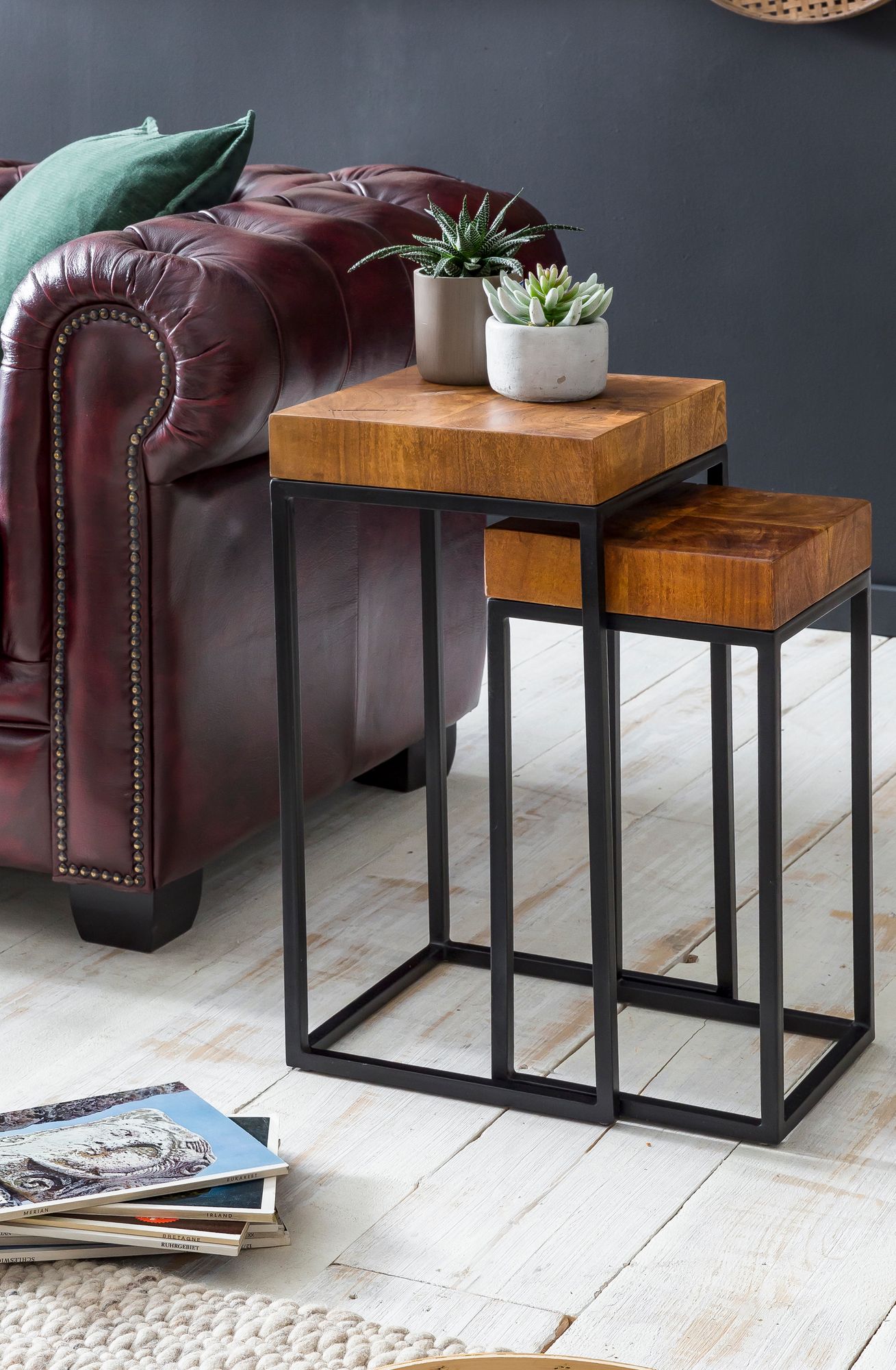 Mesa De Madera Detallada_2