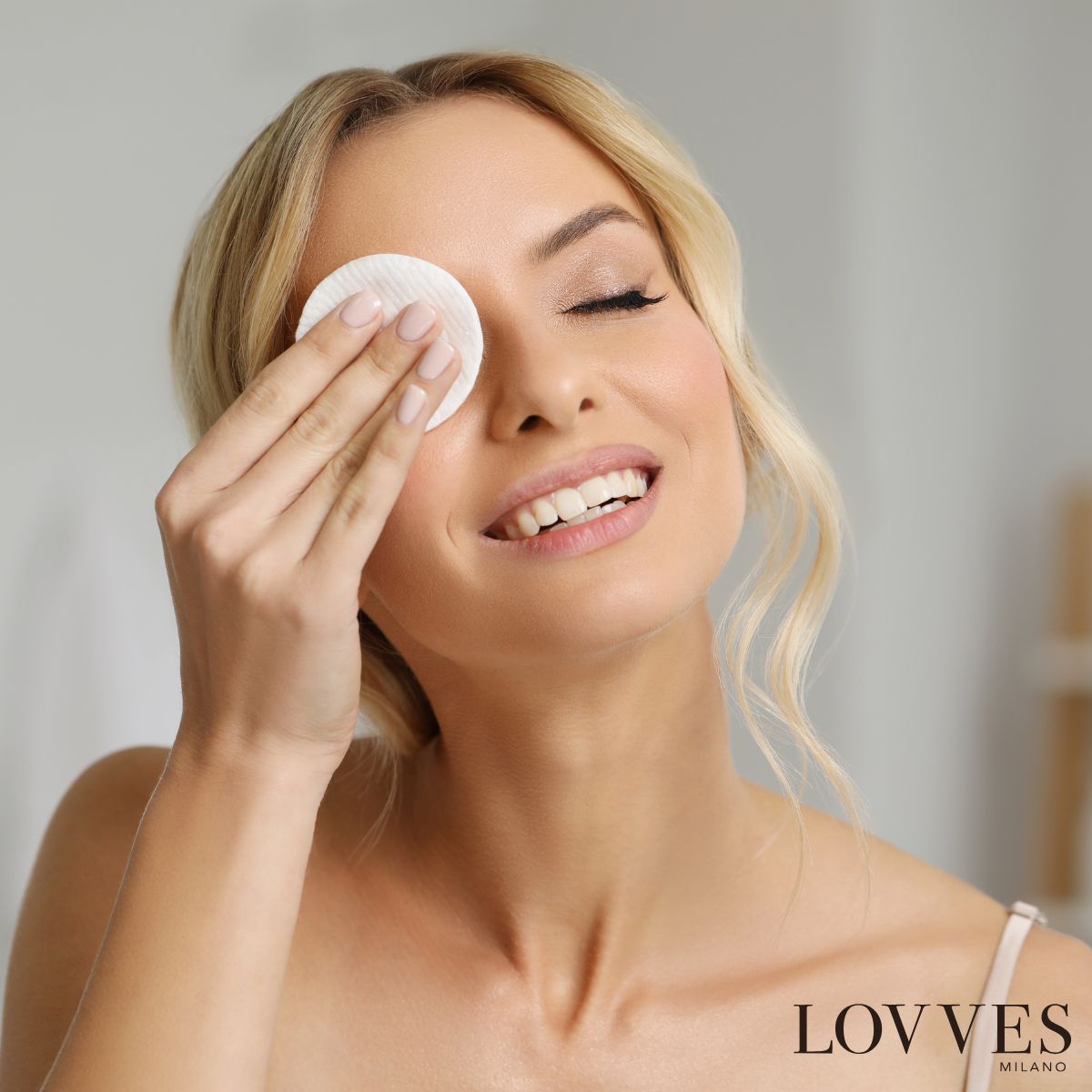 Lovves Limpieza Facial Doble Multivitamínica 300ml_4
