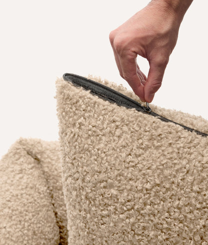 Cafide Cama De Material Reciclado Para Perro Con Tejido Estilo Borreguito Beige. Modelo Snozy.