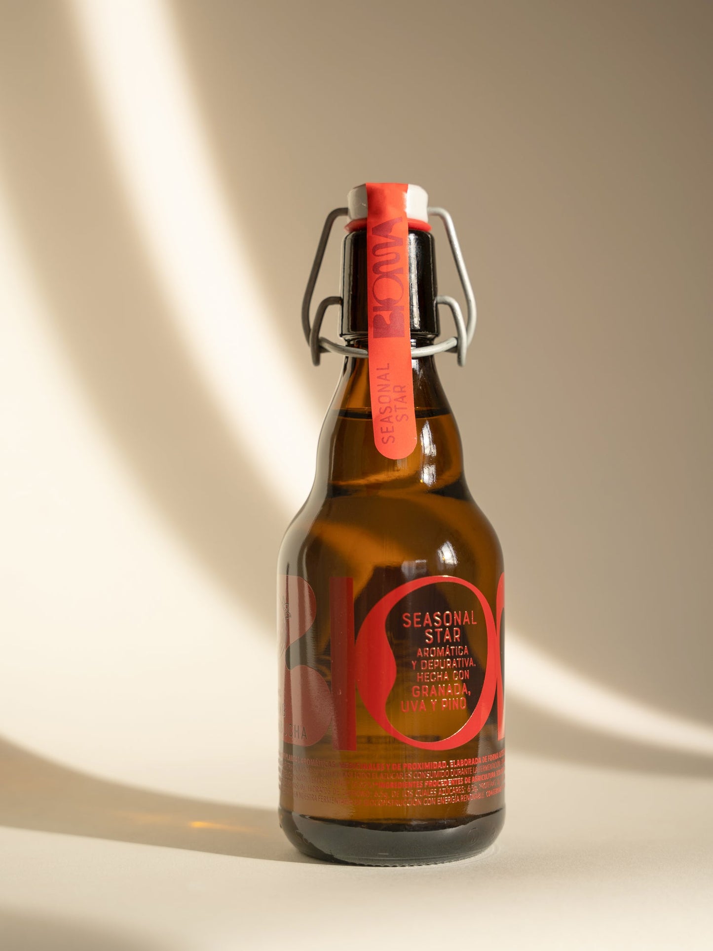 Kombucha Seasonal Star: Granada, Uva Y Pino Pack 6 Botellas 330ml_1