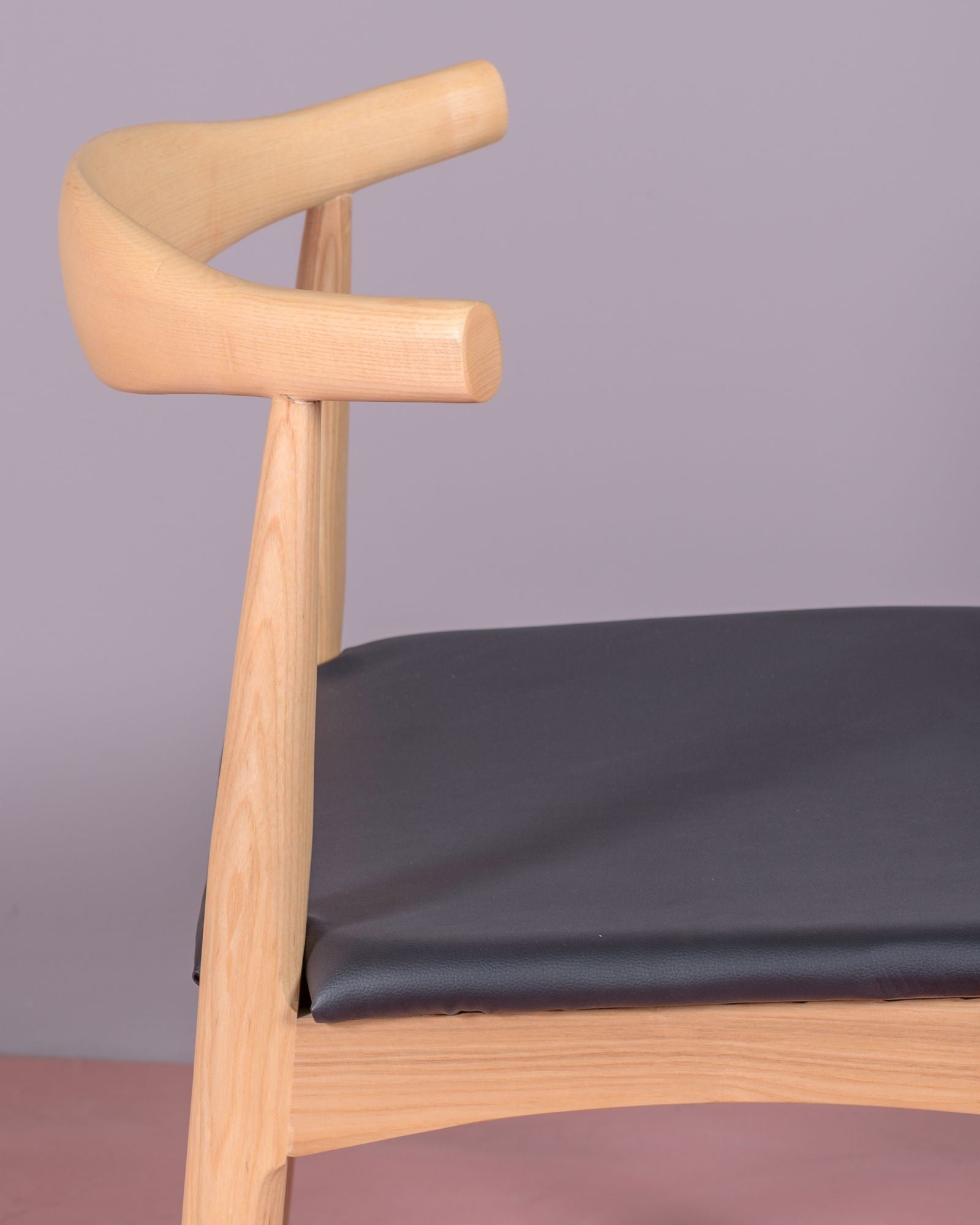 Silla De Comedor En Madera De Fresno Y Cojín De Polipiel - Elbow_2