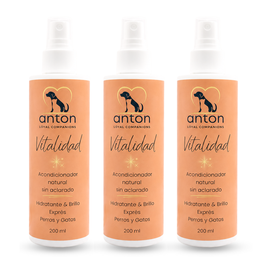 Acondicionador sin aclarado para el cuidado del pelaje de perros y gatos – Pack 3 x 200 ml_0