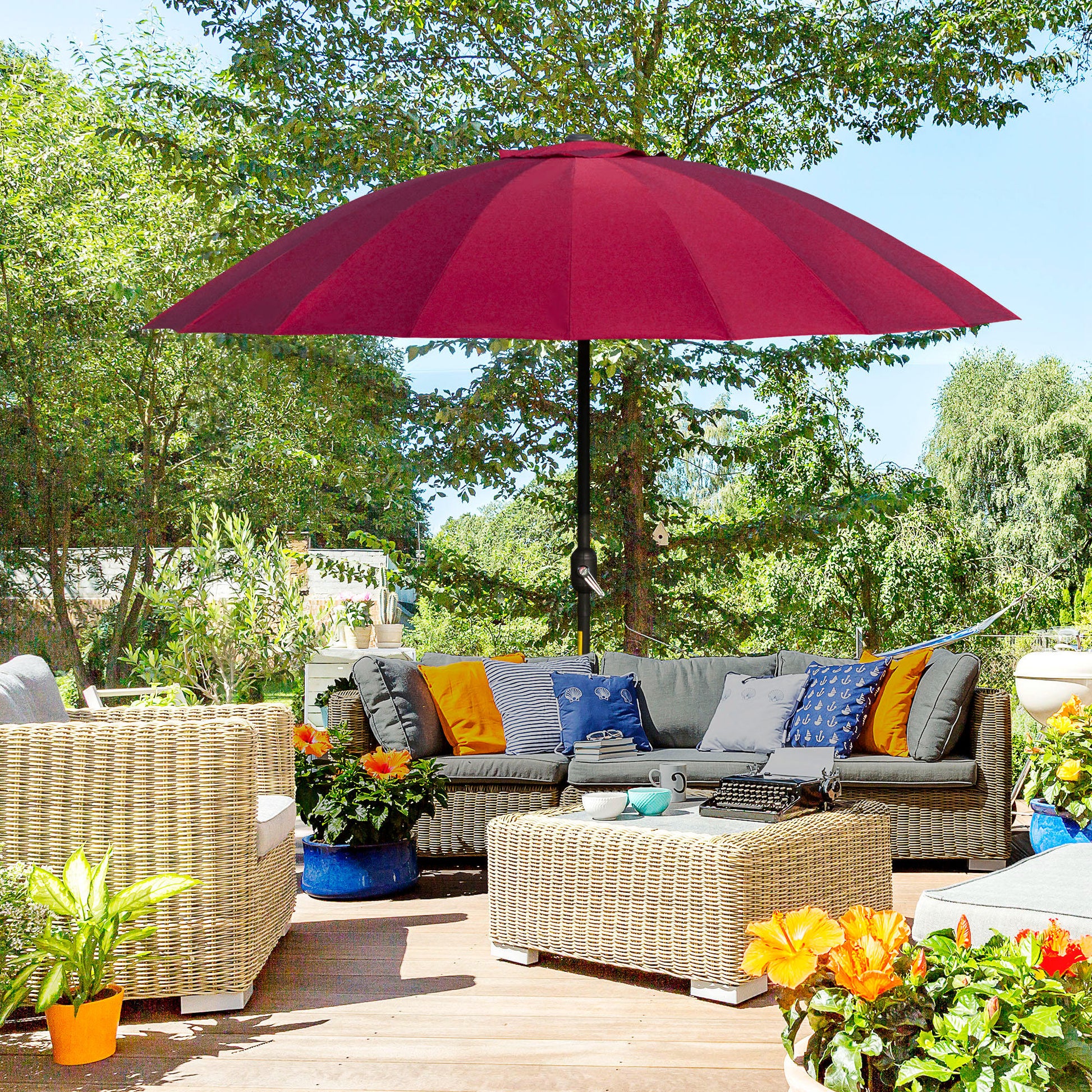 Outsunny Sombrilla Terraza Exterior Ø250 Cm Con Ángulo Inclinable Rojo Burdeos_1