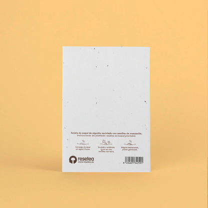 Postal Plantable Love Is In The Earth Con Semillas De Manzanilla – Regalo Romántico Que Florece | Resetea_1