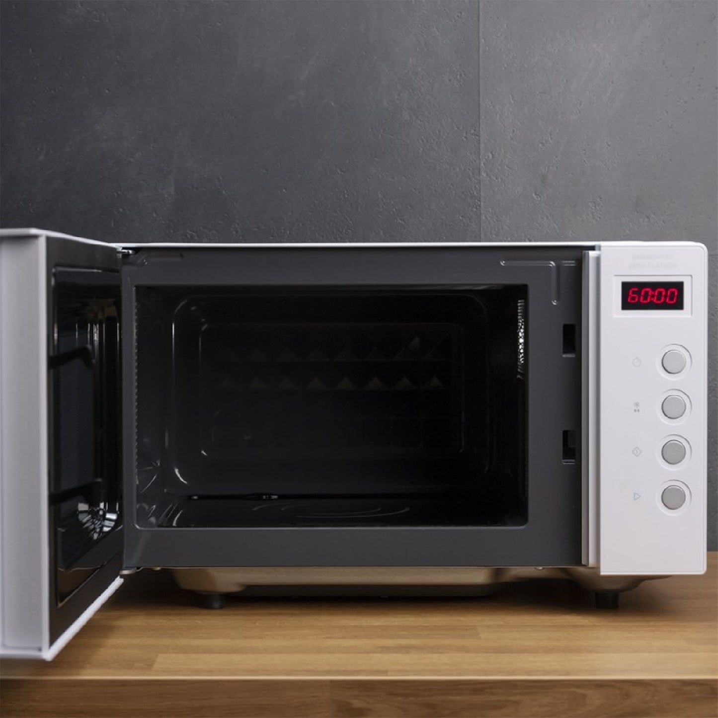 Microondas Sin Plato Grandheat 2000 Flatbed White. Capacidad 20 Litros, Potencia 700 W, Temporizador Hasta 60 Min, Revestimiento Interior Cerámico,_1