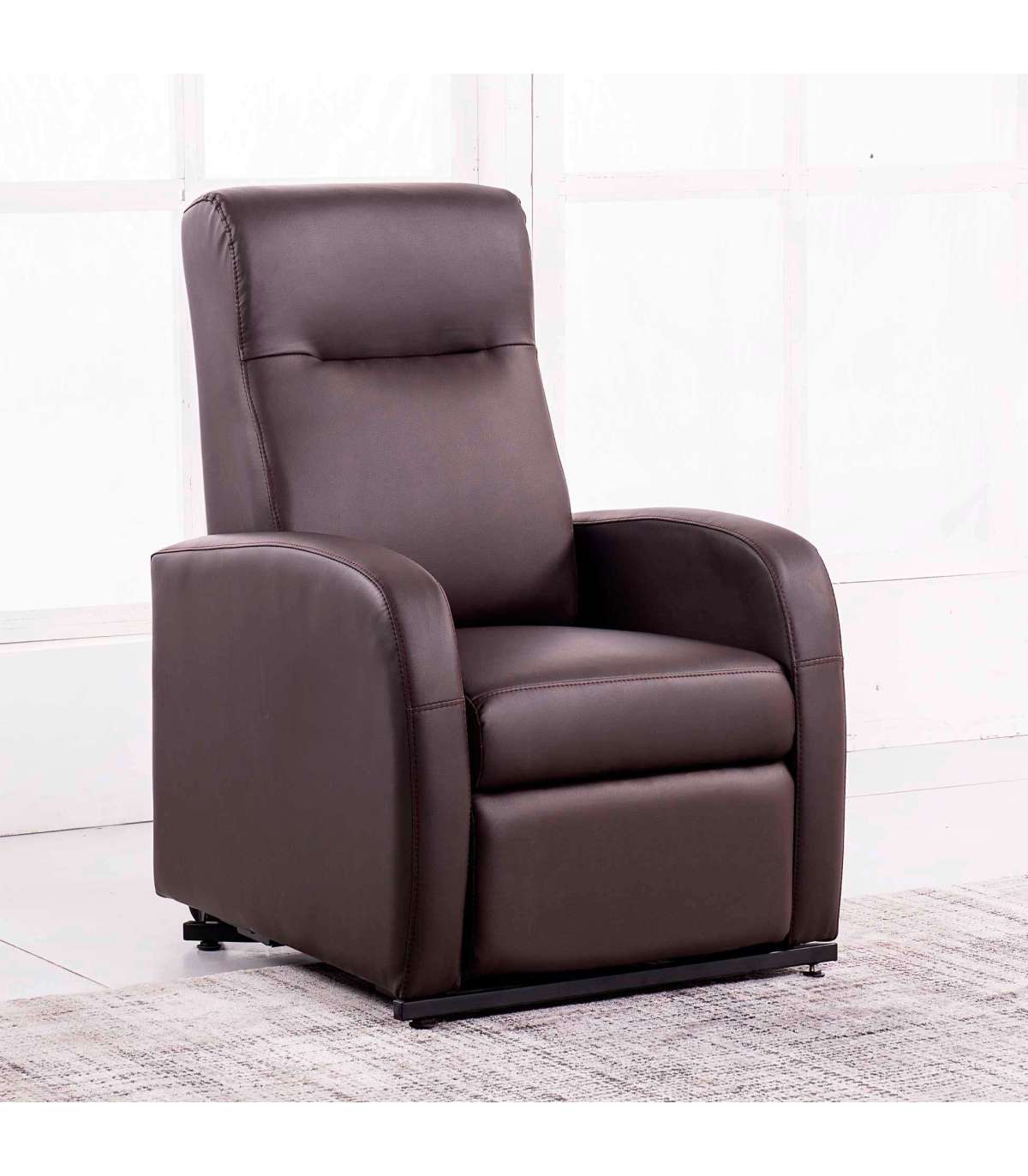 Sillón Relax Trade Reclinable, Función Levantapersonas Trade En Símil Piel Chocolate, 70 Cm(ancho) 105 Cm(altura) 77 Cm(fondo)_0