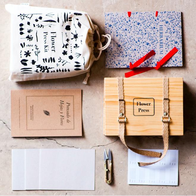 Kit  Flower Press