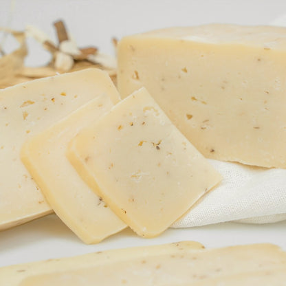 Queso De Oveja Con Trufa Negra Tuber Melanosporum_3