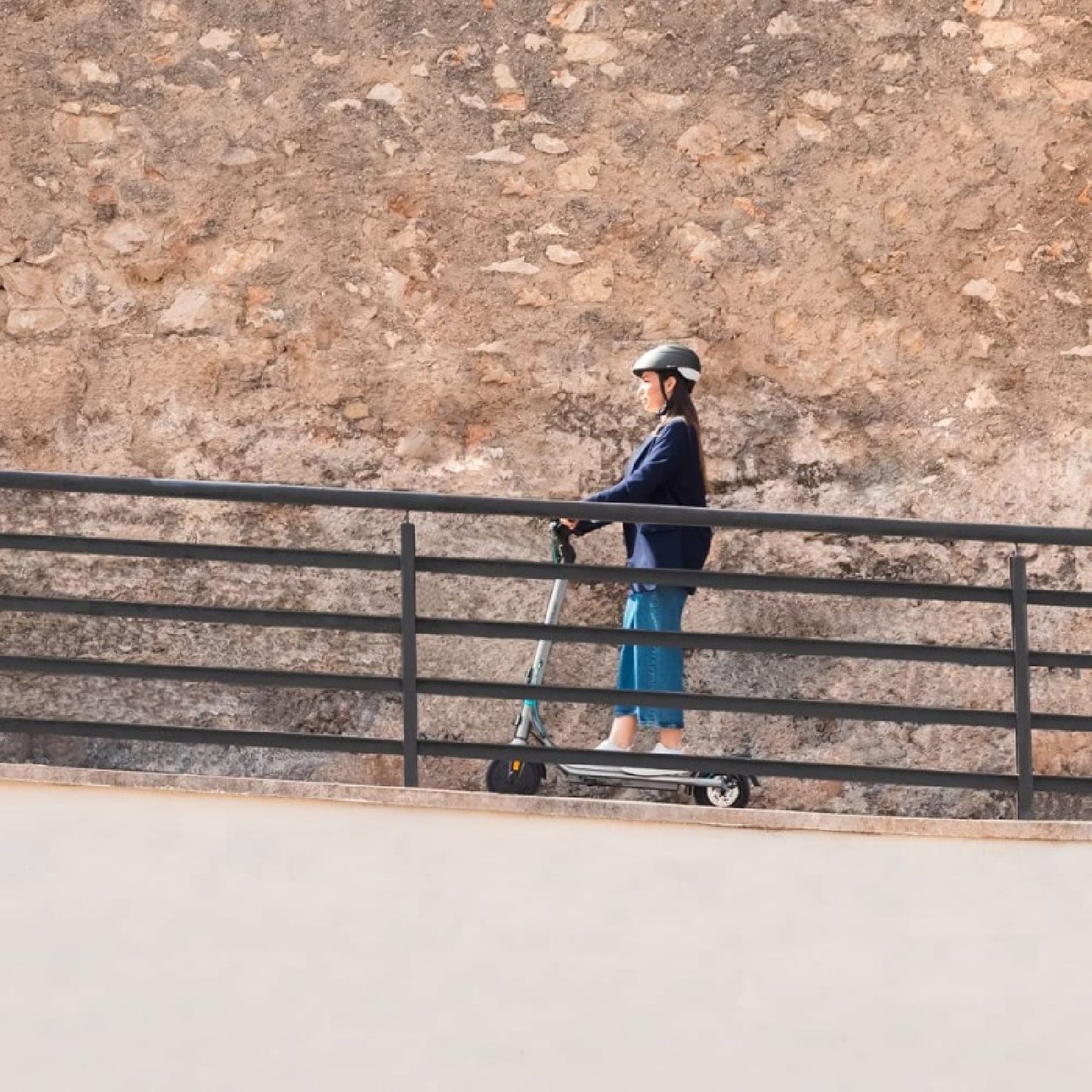 Patinete Eléctrico Bongo Serie D20. 250 W Con Un Pico Máximo De 500 W, 20 Km De Autonomía, Ruedas 8,5”, Freno Eléctrico Delanterio Y De Disco Traser_1