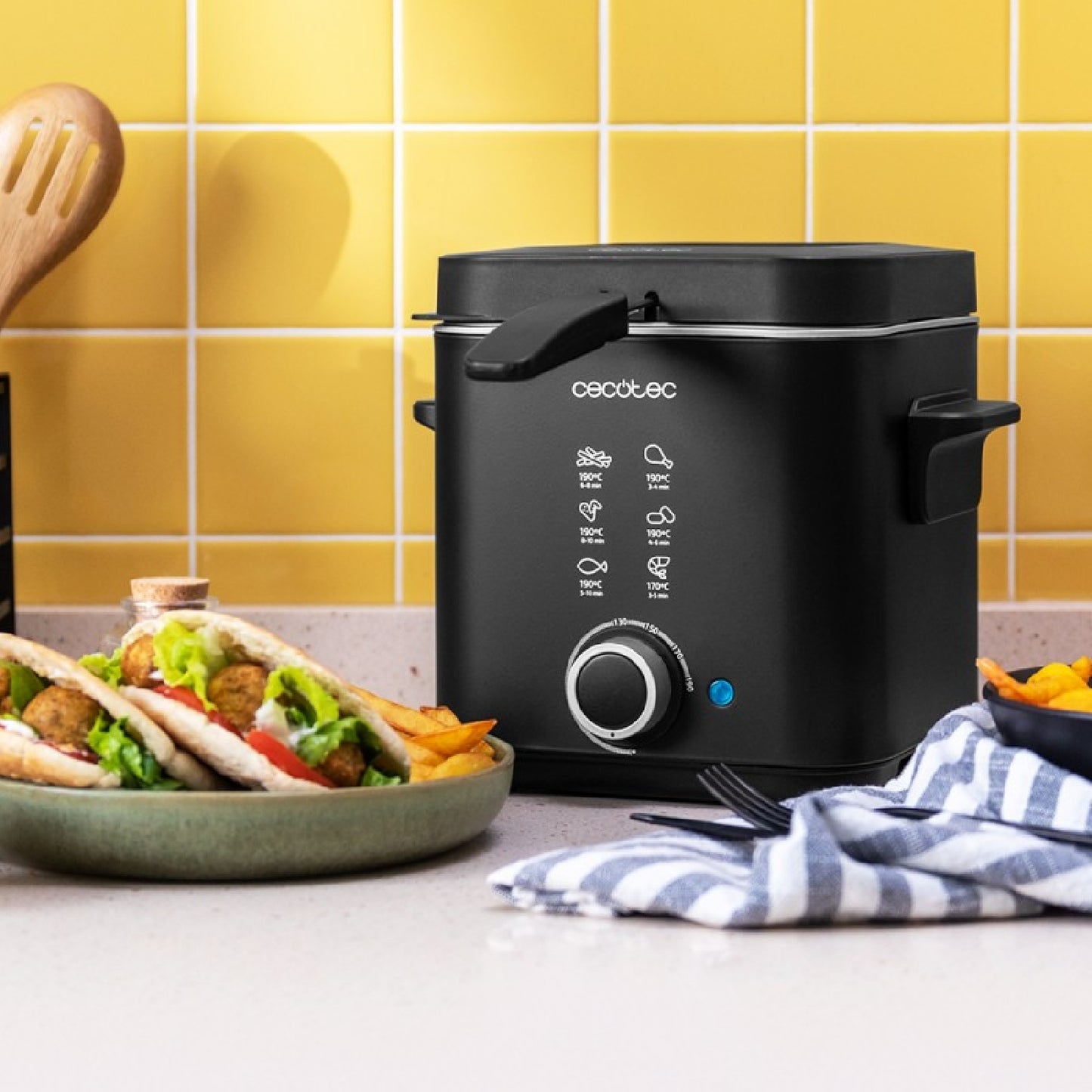 Freidora Eléctrica De Aceite Cleanfry Advance 1500 Black. 900 W, Capacidad 1,5 L, Acero Inoxidable, Filtro Oilclean, Cubeta Extraible, Tapa Con Vent_1