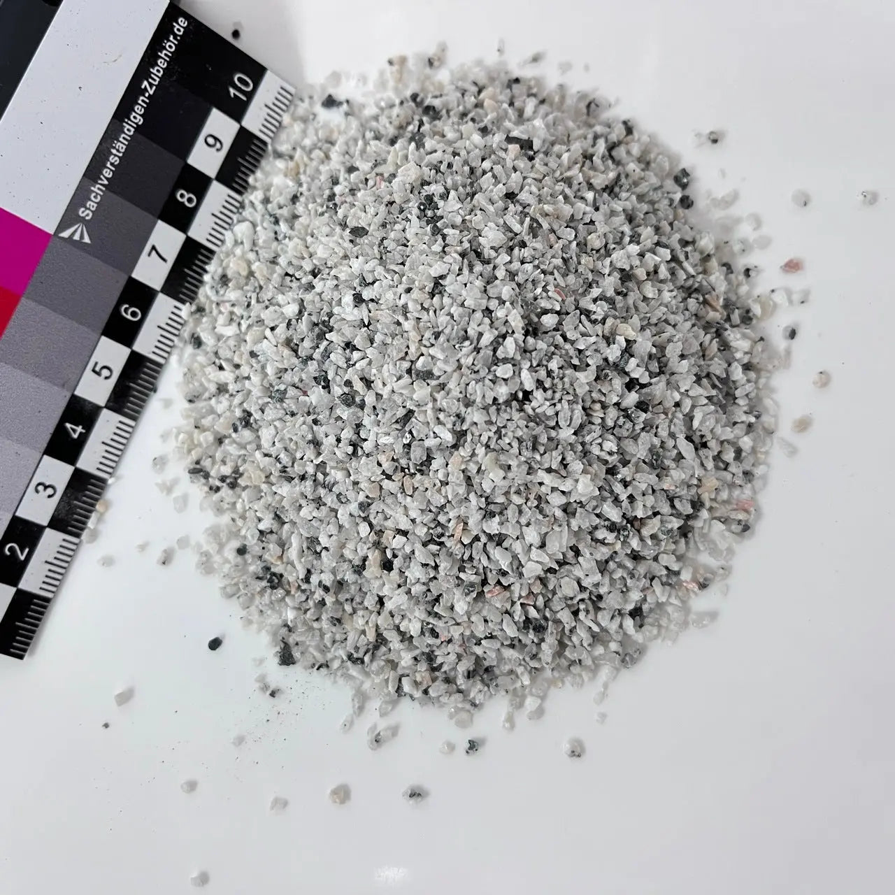 Arena Microcemento Granito Blanco / Saco 20 Kg. / 0.6-1 Mm_3