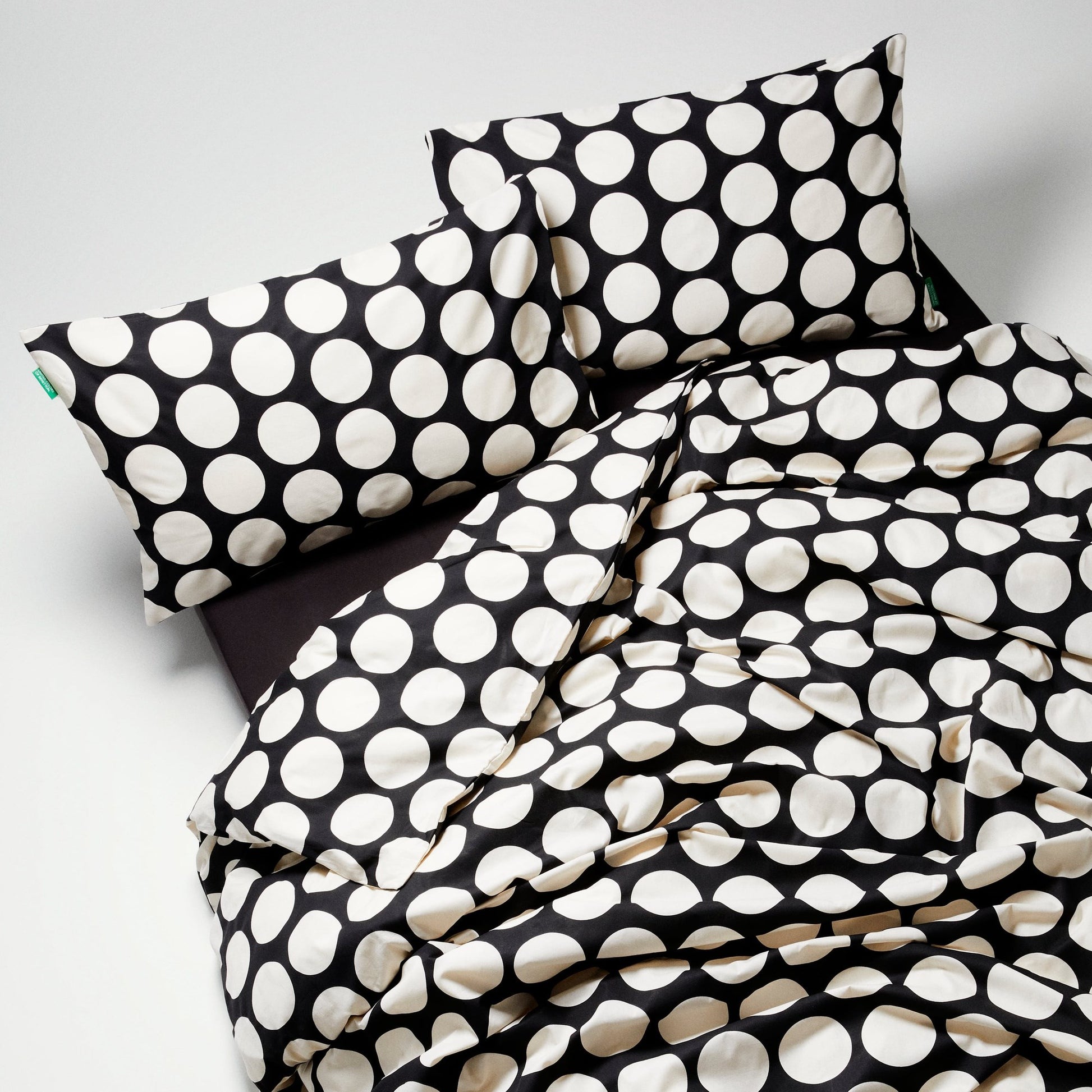 Set 3pzs Funda Nordica Individual: Funda Nordica (155x200cm C/ Solapa 30cm) + Sabana Bajera (90x200 C/ 25cm Solapa) + 1 Almohada (50x80cm) 100% Algod