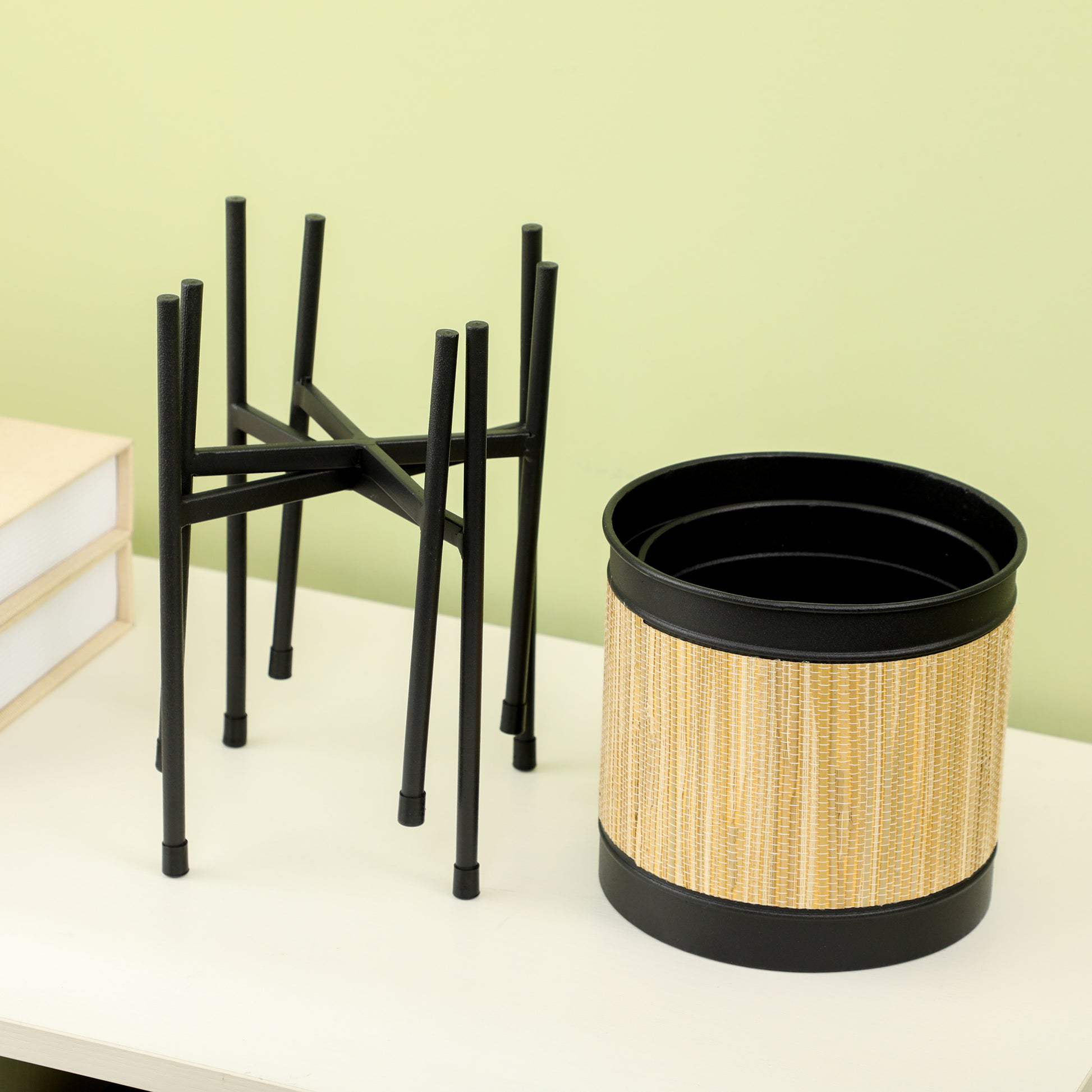 Outsunny Juego De 2 Soportes Para Plantas De Metal Cubierta De Totora Para Salón_3