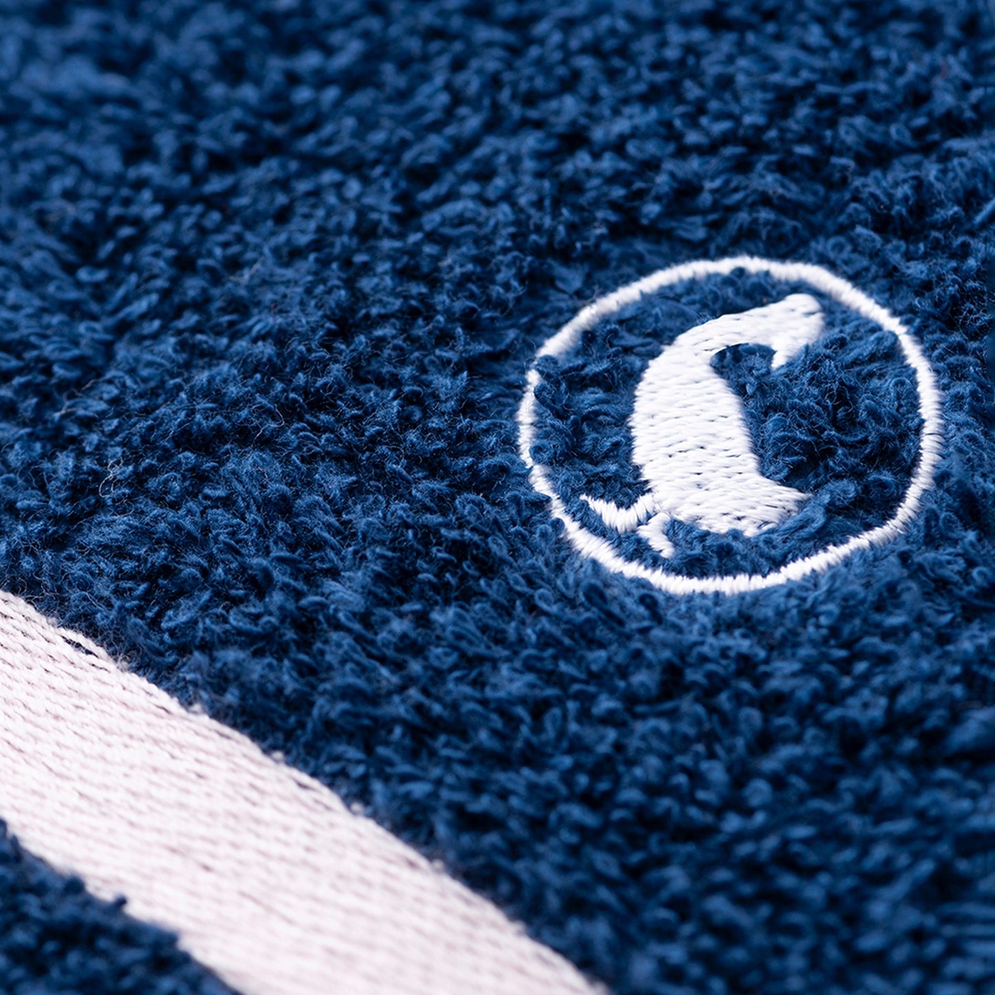 Toalla De Ducha En Azul Marino 70x140 100% Algodón 500gsm El Ganso