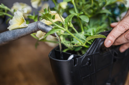 Jardín Vertical Modular Citysens Con Riego Automático De 3 Maceteros – Negro, Polipropileno 100% Reciclado